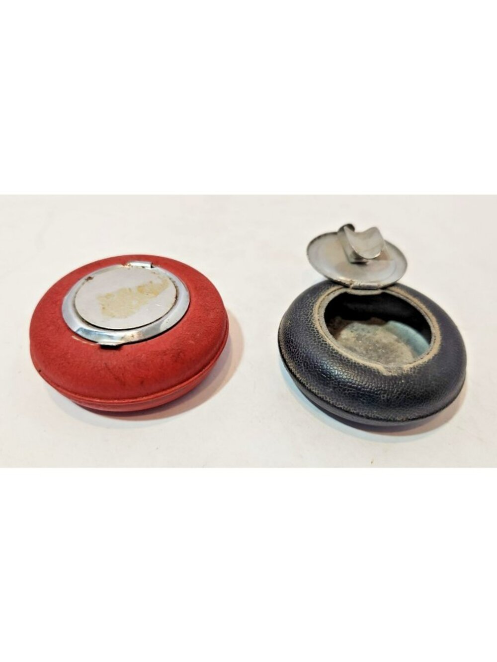 Vtg Collectible Mini Round Red Black Pocket Ashtray Purse Pocket Travel Set Of 2